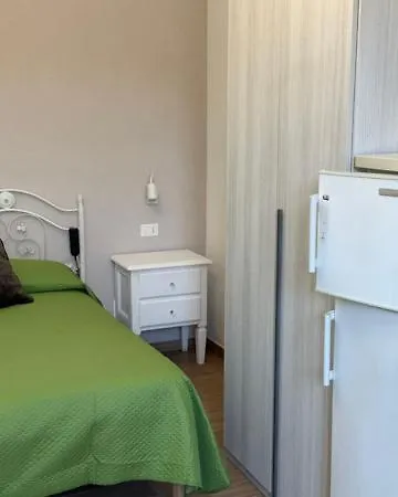 게스트하우스 Fantasy House Ischia 3*
